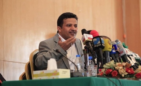 الحوثيون يهددون بإيقاف نفط مارب إذا لم يحصلوا على حصتهم منه