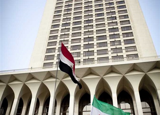  مصر ترفع أسعار الموافقات الأمنية الخاصة باليمنيين القادمين الى القاهرة  