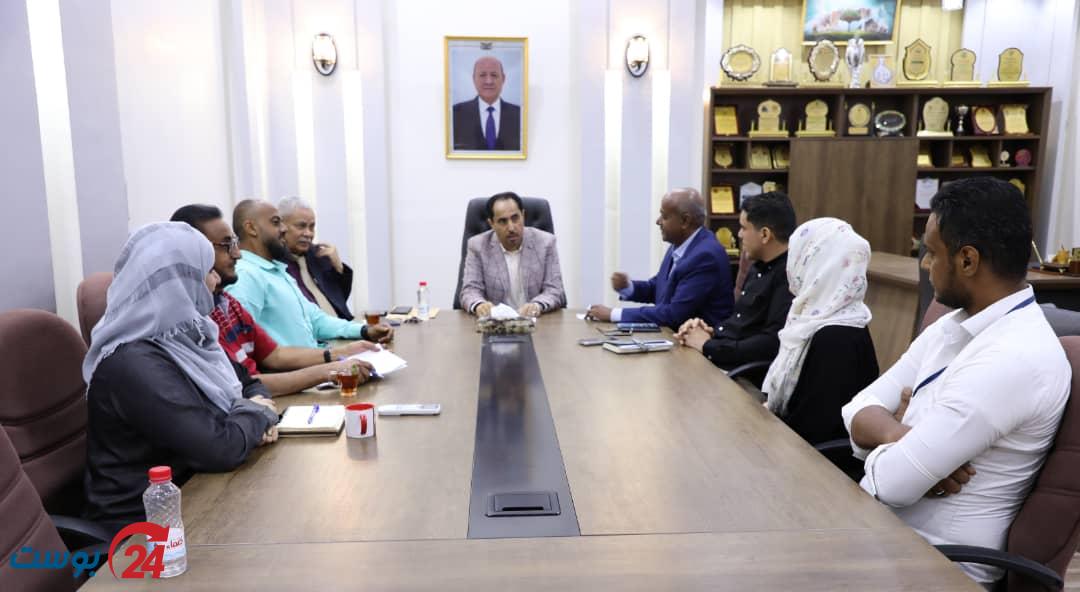 الوزير البكري يلتقي رئيس أكاديمية عدن للغوص الحر 